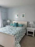 Grand at Diamond beach, newly updated, 3 bed,2 1/2 bath, Large veranda