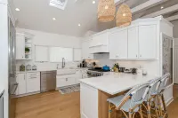 Perfect Hamptons Getaway. Heated Pool. New Outdoor Kitchen.