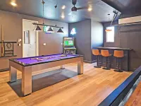 Pool & Spa, Sauna, Game Room, Firepit, BBQ, Epic Lakeside and Mountain Views