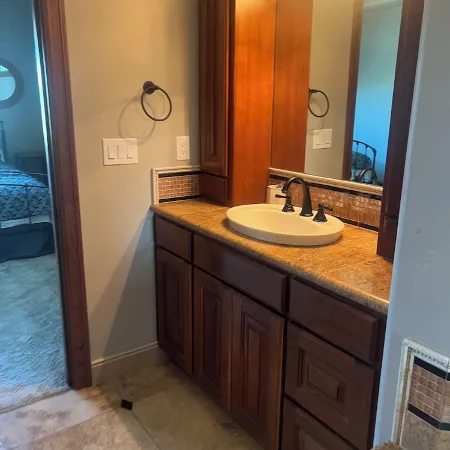 Romanic Getaway! River Front Property with View of the Columbia River