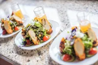 Luxurious Oasis/Transportation/Breakfast/Maid- Close To Beach