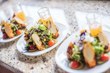 Luxurious Oasis/Transportation/Breakfast/Maid- Close To Beach