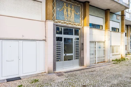 Lindo Apartamento a 10 Minutos de Lisboa com Explêndidas Vistas Sobre o rio Tejo