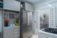 Casa RC: hot tub, infinity pool, services included, next to the sea