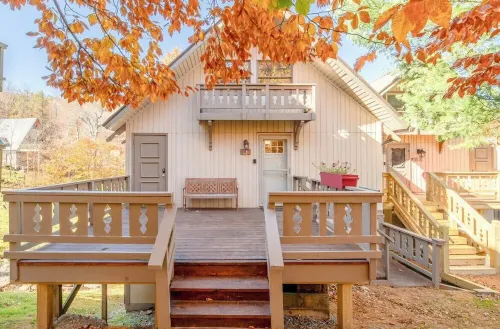 Ski-In/Ski-Out Beech Mountain Family-Friendly Condo