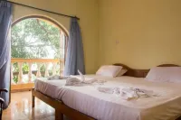Villa Emmanuel 1Bhk Holiday home (2) nr Candolim beach Goa