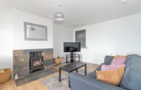 Stylish sea front apartment, 3 bedrooms, 2 bathrooms apartment, pet friendly Hotels in Gourdon