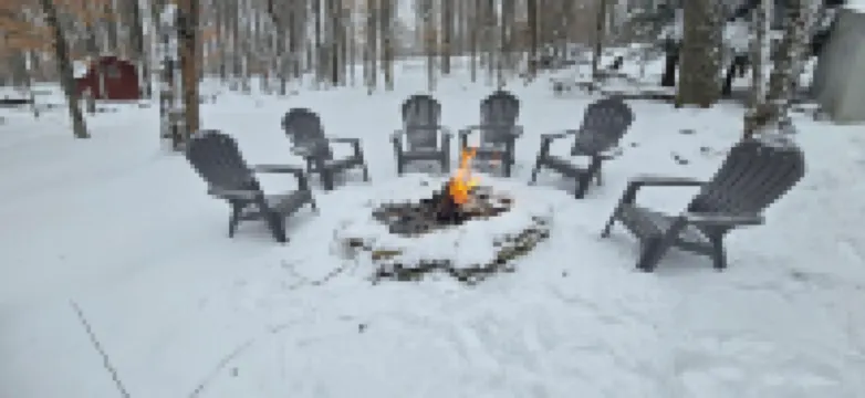 Blue Ridge Mountains Getaway Cabin • Skiing • Firepit • Outdoor Theater