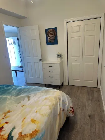 Charming 2-bedroom house with WiFi, AC in nice Little Egg Harbor Township.