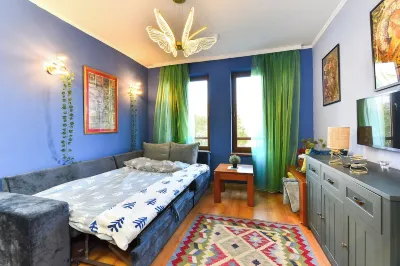 Cedar Lodge III One BDRM Flat B2 Across from Gondola Station Hotels in 