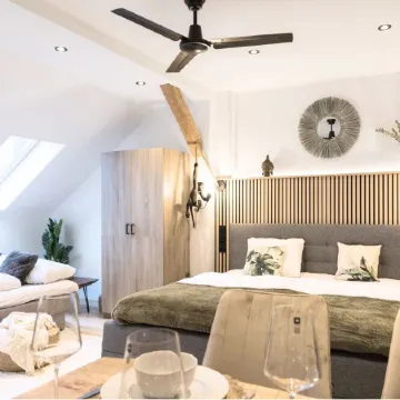 BaliApartment, kitchen, parking lot, 24h digital check-in, Wlan 150MBit