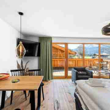 Exclusive studio with mountain views, pool & sauna Rooms