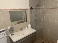 Apartment in a very quiet, secure residence Hotels in Roussillon