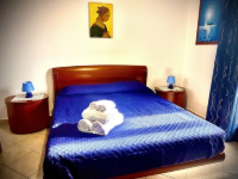 VILLA AT 300 MT. FROM THE BIO PARK OF SICILY. 10KM FROM THE AIRPORT