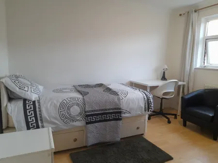 Offering garden views, Bridgewoods is an accommodation situated in Chatham,