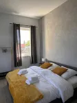 Modern living with a panoramic view of the Rhine - Spacious and bright Hotels in Remagen
