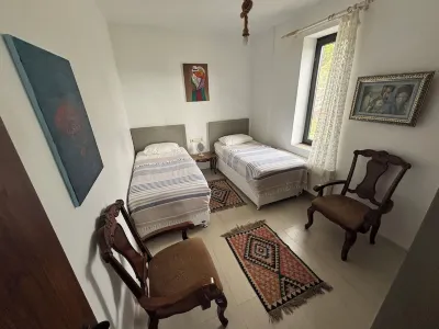Yıldızlar Evi - Doğayla iç içe Taş Ev Hotels near Sivrice koyu