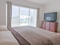 4-bedroom House in Manta with WiFi, AC. Security 24/7