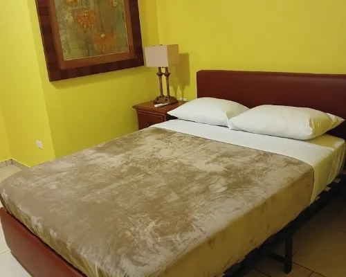 Charming 1-bedroom apartment with AC and WiFi in gorgeous Philipsburg Hotels in Philipsburg