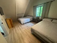 Newly updated 4-bedroom house with AC, WiFi in serene Lake Almanor Country Club