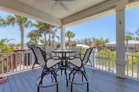 Waterfront Paradise in Englewood, FL – Bring Your Boat and Fishing Rods!
