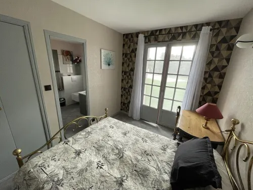 4 bedroom house in the heart of the pine forest with swimming pool