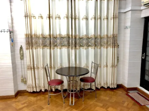 Beautiful Condo with elevator