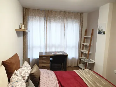 "The Two Twins" New Two-Bedroom Guest Apartment - 5, Varna, Bulgaria Отели рядом с достопримечательностью «St. Marina's Hospital»