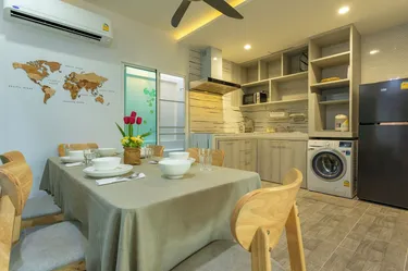 รูปภาพของPrivateInDoorPoolBangTao1.2km2Beach v135