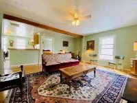 Charming 2-bedroom apartment with WiFi, AC in brilliant Bisbee