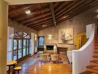 Espectacular casa en exclusivo  barrio privado