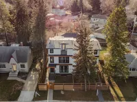 Spacious 3Story,3bedroom,Pets Park,Near UofA&more attractions.Luxury starts here