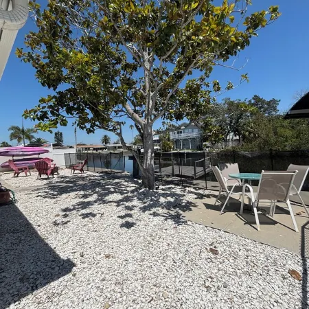 Gorgeous Seaside Seashell Cottage With Kayaks Included!!!