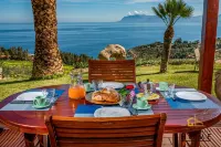 Gypsy Mansion Hotels in Scopello