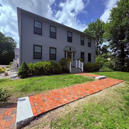 Quintessential Maine- Spacious Home, Close to Town, Vacationland All Around You