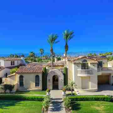 Luxury Hideaway Mediterranean 5bed/4.5BA home w/pool, jacuzzi and amazing views! Hotel Exterior