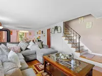 Quiet Comfy Getaway 3 Bdr Home. Close to Bradley Airport. Hotels in Windsor