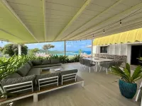 Beach Bunker overlooking Flamenco Beach @ Culebra Island, PR クレブラのホテル