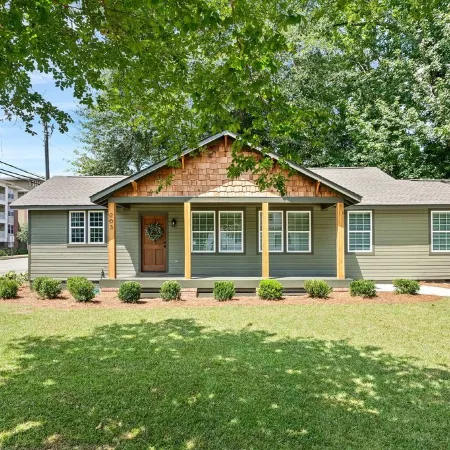 Gorgeous Auburn Getaway! BRAND NEW 3Bed/3Bath