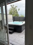 La Bulle Dorée Private Jacuzzi Amneville Cité des loisirs 8 p Hoteles en Amnéville