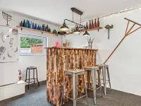 "Kiersten" - 5km from the Sea