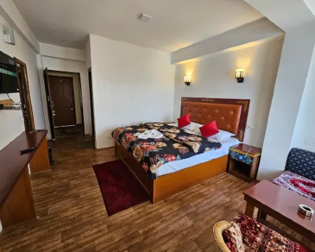 Sikkimese Inn Hotels in Ravangla