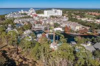 8852 Bay Pine Home