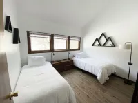 The Pine Tree Hotels in Virgil