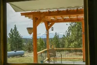 Entire Home with 180 degree Mountain Views of the Bitterroot