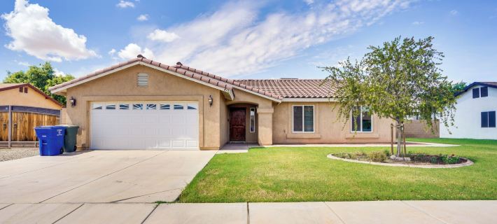 Yuma Family Home w/ Covered Patio + Grill! Hotels in Yuma County
