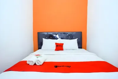 RedDoorz @ Kawasan Industri Candi Semarang Hotels near Wisata Pesawat Kalipancur