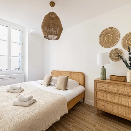 Beautiful T2 in the heart of suquet - 5min beach