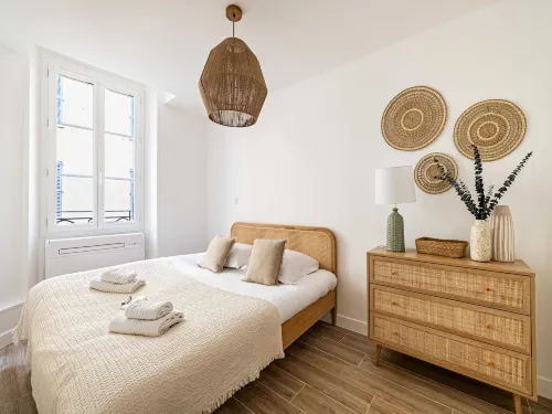 Beautiful T2 in the heart of suquet - 5min beach