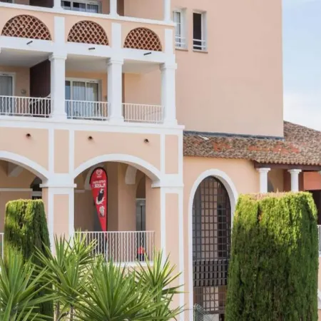 Studio in Cap Esterel Near Agay Bay